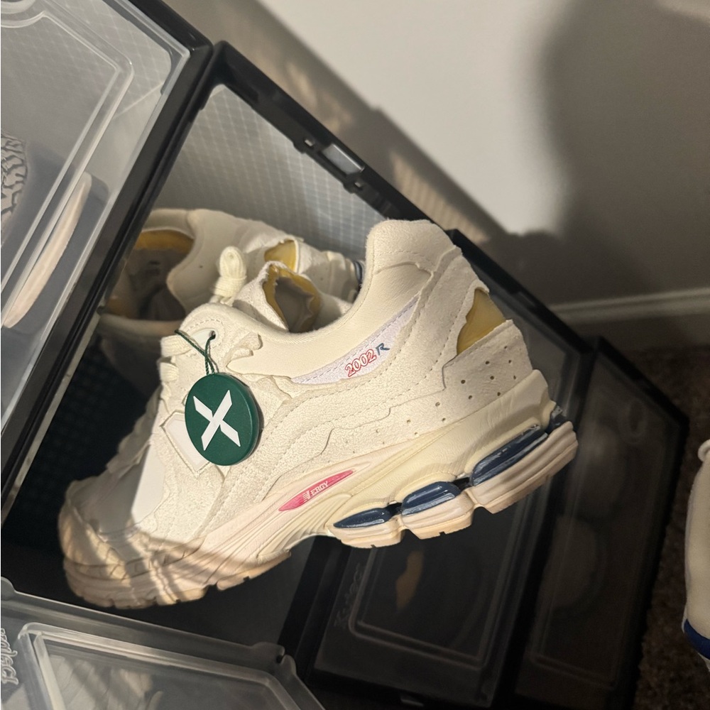 New balance Cream Sneakers